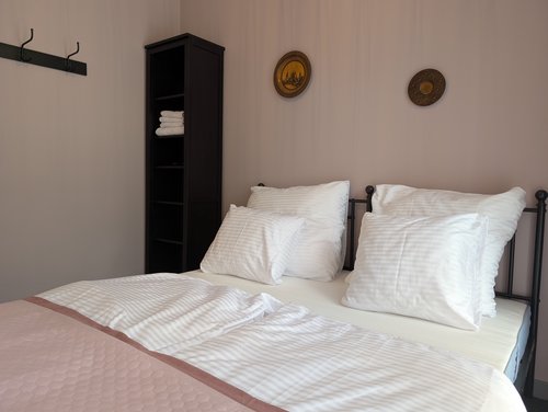 Sypialnia w apartamencie 4-osobowym